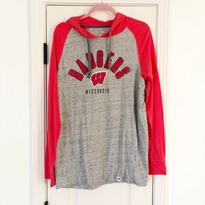 Wisconsin badgers long sleeve hooded shirt fanatics large